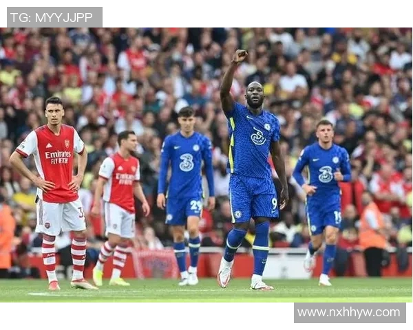 卢卡库的传奇之路：从青涩少年到世界级前锋的成长历程与成就分析