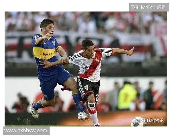 科隆竟技与河床的激烈对决揭示足球战术与团队精神的完美结合