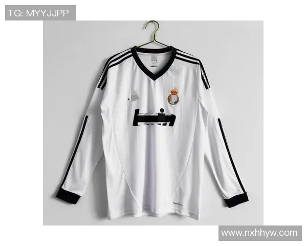 皇家马德里球衣的历史演变与设计理念探讨